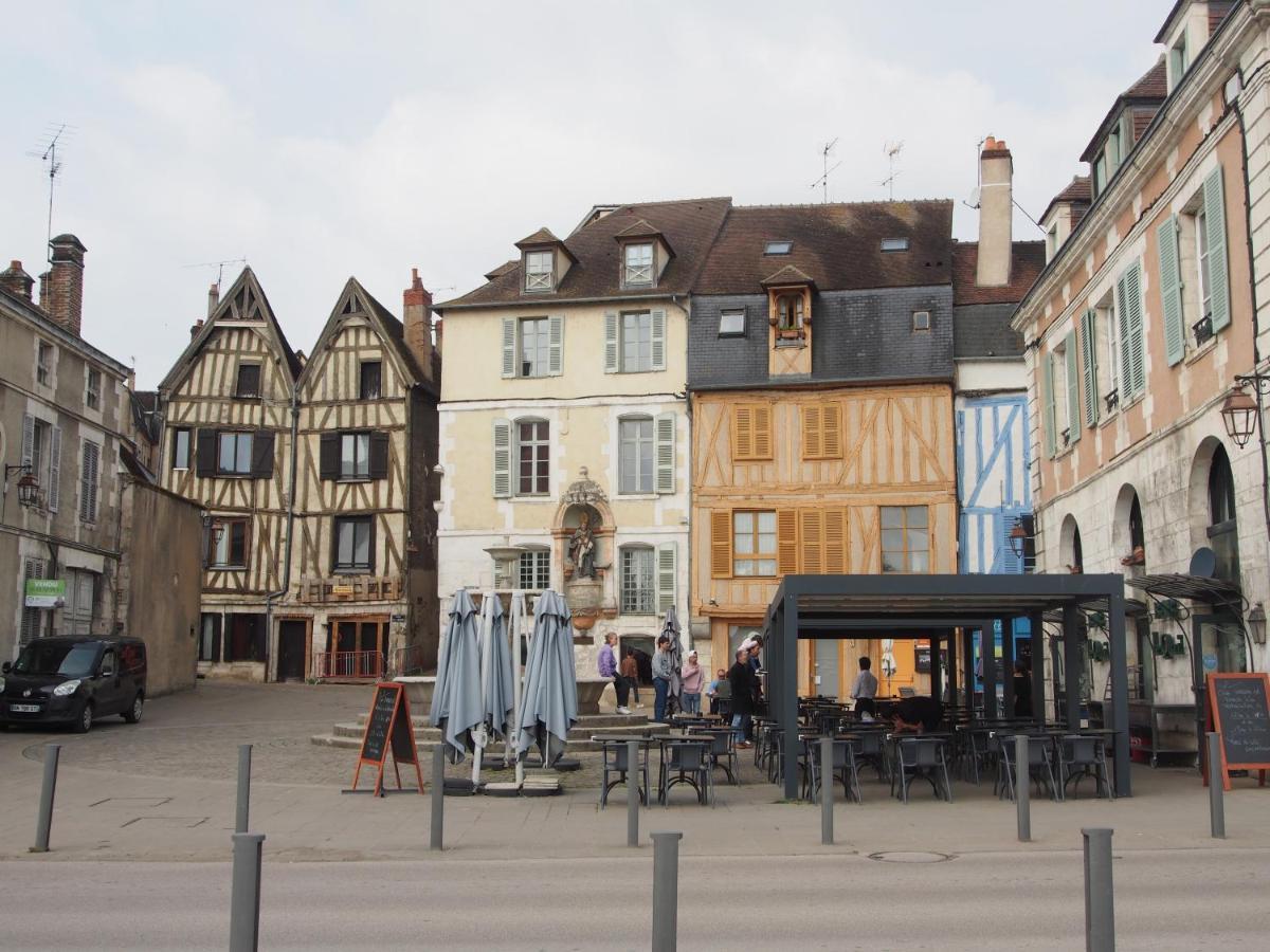 Apartmán Le Mont Brenn Auxerre Exteriér fotografie