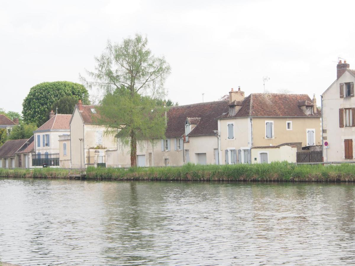Apartmán Le Mont Brenn Auxerre Exteriér fotografie